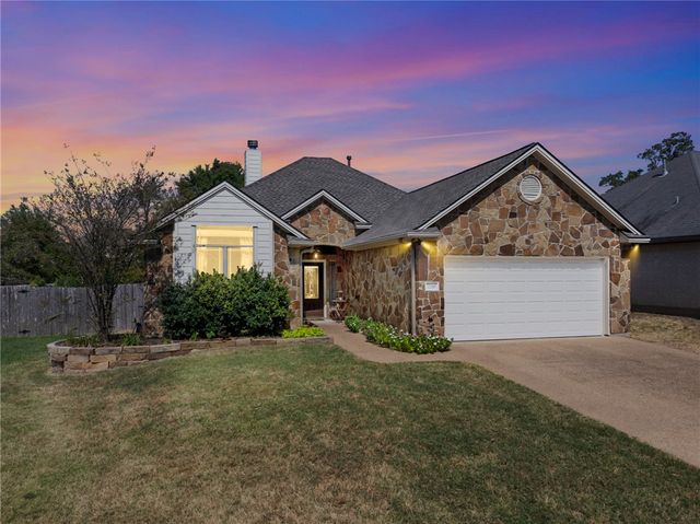 2218 Brougham Place, College Station, TX 77845