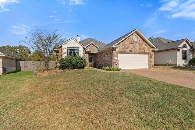 2218 Brougham Place, College Station, TX 77845