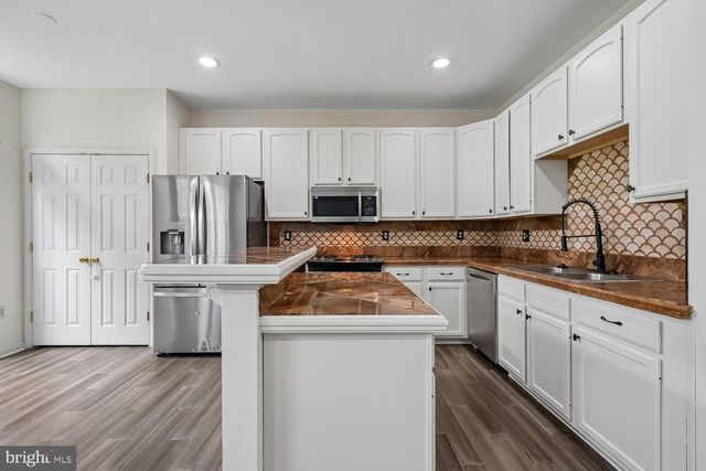 15776 SILENT TREE PL, Woodbridge, VA 22191
