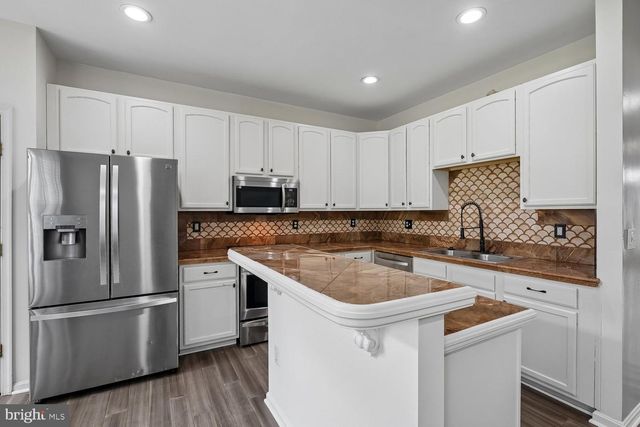15776 SILENT TREE PL, Woodbridge, VA 22191
