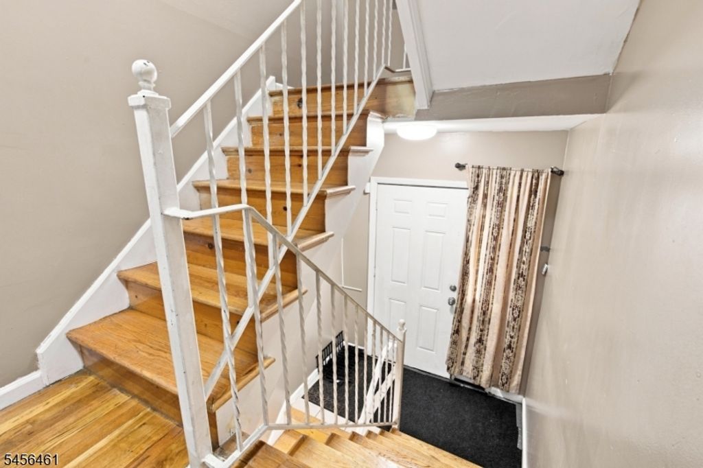64 Fabyan Pl 2, Newark City, NJ 07108 — photo 3