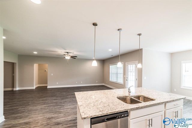 3029 Crystal Creek Drive, Brownsboro, AL 35741