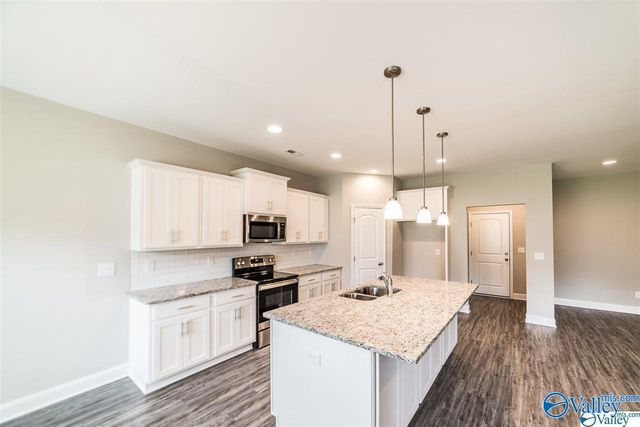 3029 Crystal Creek Drive, Brownsboro, AL 35741