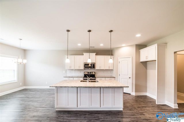 3029 Crystal Creek Drive, Brownsboro, AL 35741