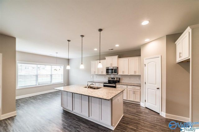 3029 Crystal Creek Drive, Brownsboro, AL 35741