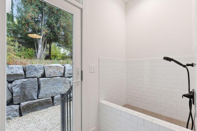 550 Orono Orchards Road S, Wayzata, MN 55391