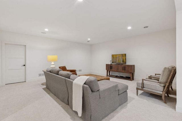 550 Orono Orchards Road S, Wayzata, MN 55391