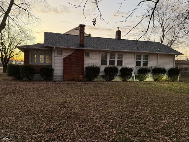 4406 Rockville Road, Indianapolis, IN 46222