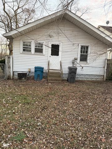 4406 Rockville Road, Indianapolis, IN 46222