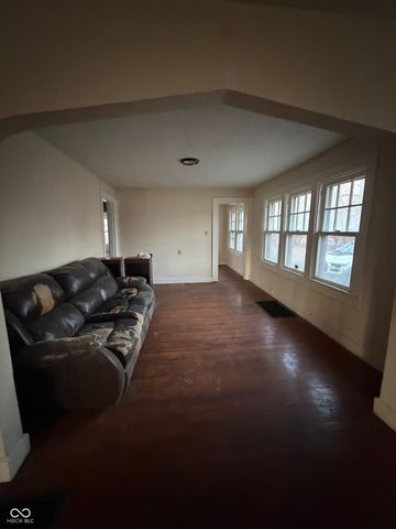 4406 Rockville Road, Indianapolis, IN 46222