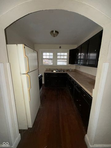 4406 Rockville Road, Indianapolis, IN 46222