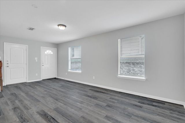 3112 Lee Avenue 102, Fort Worth, TX 76106
