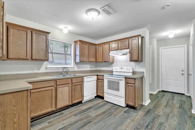 3112 Lee Avenue 102, Fort Worth, TX 76106