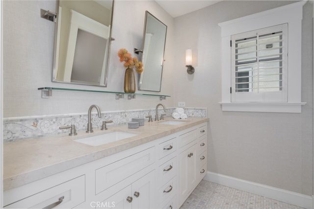 426 Dahlia Avenue, Corona Del Mar, CA 92625