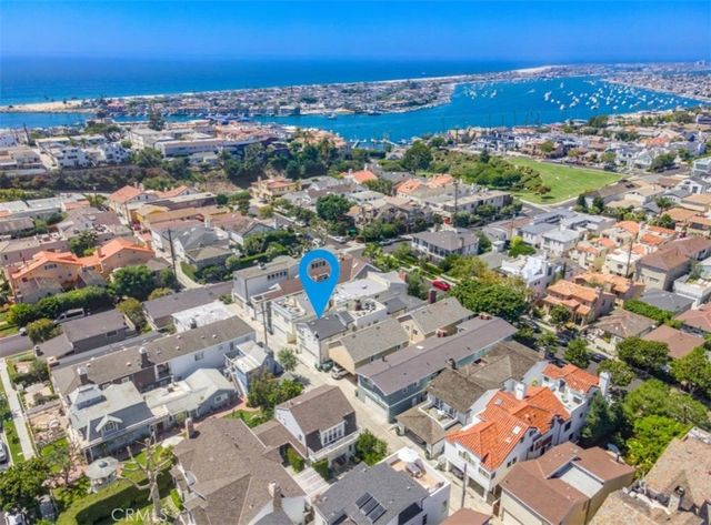 426 Dahlia Avenue, Corona Del Mar, CA 92625