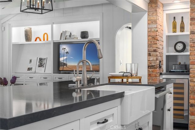 426 Dahlia Avenue, Corona Del Mar, CA 92625