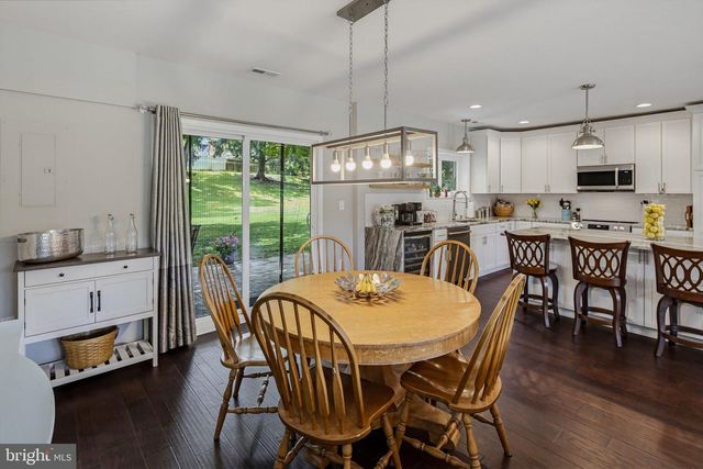 9242 SPRING VALLEY RD, Ellicott City, MD 21043