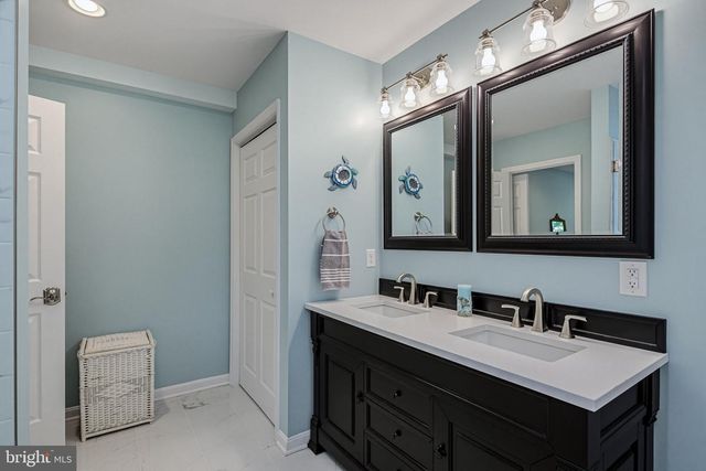 9242 SPRING VALLEY RD, Ellicott City, MD 21043