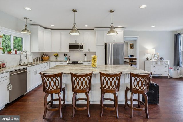 9242 SPRING VALLEY RD, Ellicott City, MD 21043