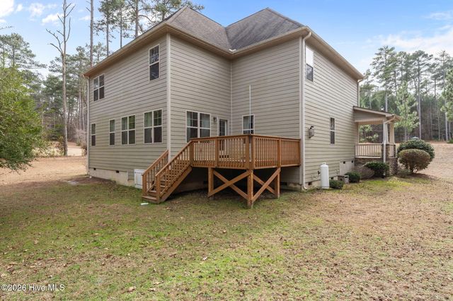 195 Glenmoor Drive, Southern Pines, NC 28387