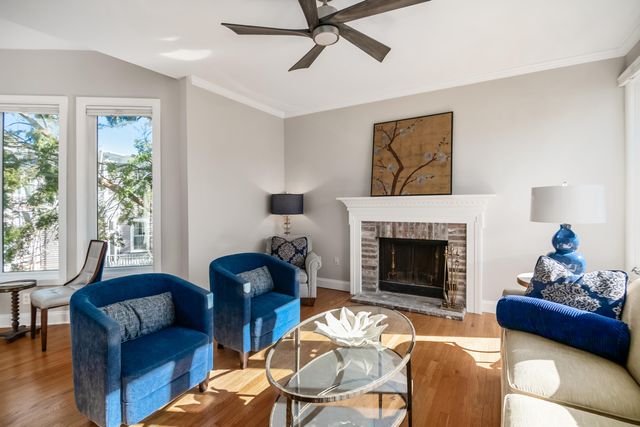 156 Tradd Street E, Charleston, SC 29401