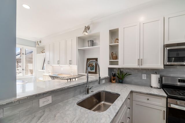 156 Tradd Street E, Charleston, SC 29401