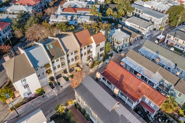 156 Tradd Street E, Charleston, SC 29401