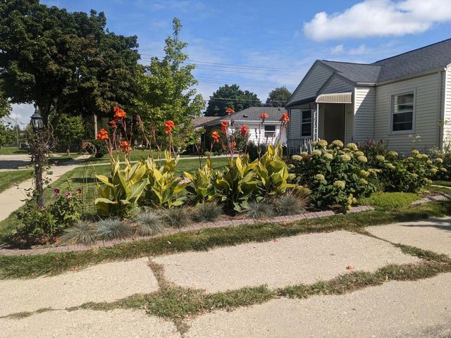 3616 S 90th STREET, Milwaukee, WI 53228