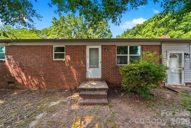 807 Mt Olive Church Road, Newton, NC 28658