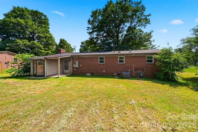 807 Mt Olive Church Road, Newton, NC 28658