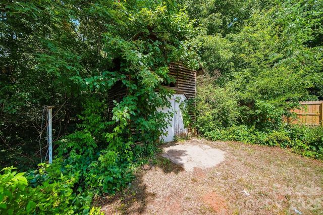 807 Mt Olive Church Road, Newton, NC 28658