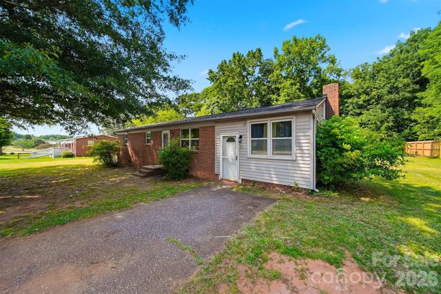 807 Mt Olive Church Road, Newton, NC 28658
