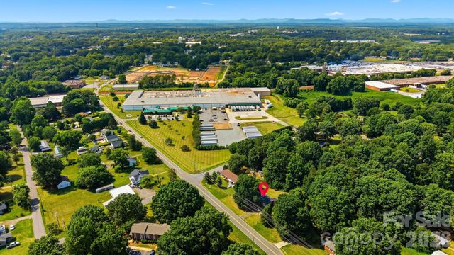 807 Mt Olive Church Road, Newton, NC 28658