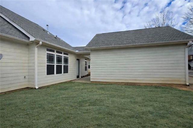 6056 Park Close, Fairburn, GA 30213