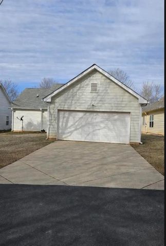 6056 Park Close, Fairburn, GA 30213