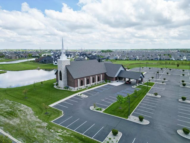 10883 Walnut Drive, St. John, IN 46373