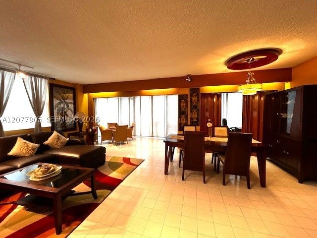 3800 Hillcrest Dr 412, Hollywood, FL 33021