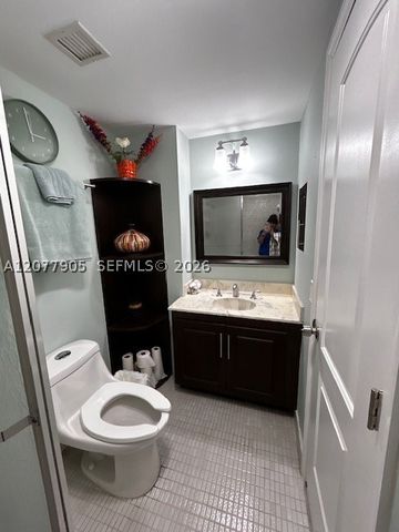 3800 Hillcrest Dr 412, Hollywood, FL 33021