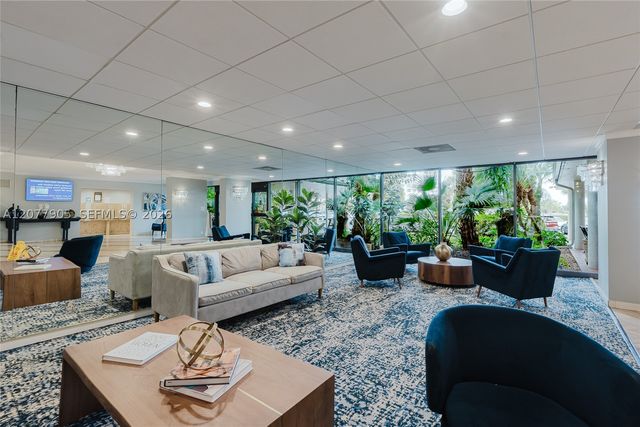 3800 Hillcrest Dr 412, Hollywood, FL 33021