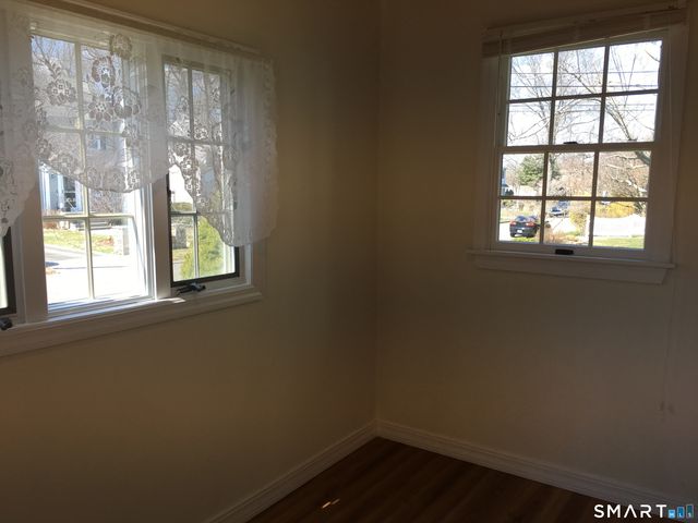 11 Fairlea Avenue, Stratford, CT 06614