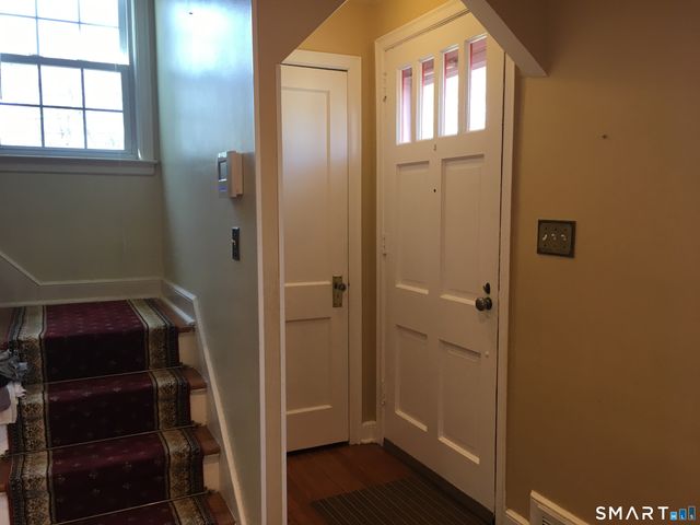 11 Fairlea Avenue, Stratford, CT 06614