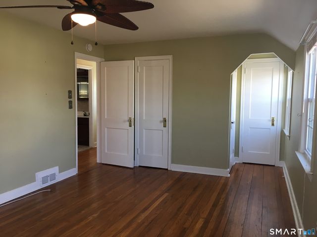 11 Fairlea Avenue, Stratford, CT 06614