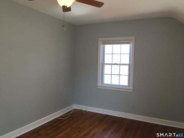 11 Fairlea Avenue, Stratford, CT 06614