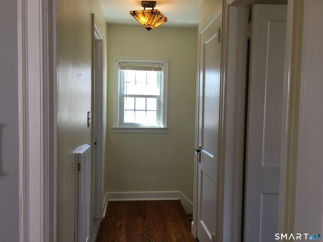 11 Fairlea Avenue, Stratford, CT 06614