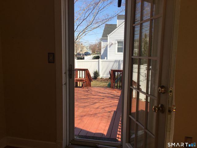 11 Fairlea Avenue, Stratford, CT 06614