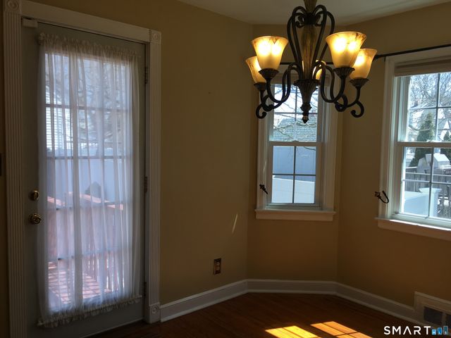 11 Fairlea Avenue, Stratford, CT 06614