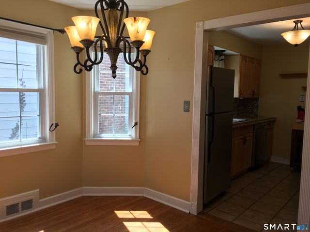 11 Fairlea Avenue, Stratford, CT 06614