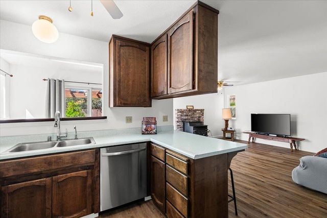 185 E Wyman Rd, French Camp, CA 95231