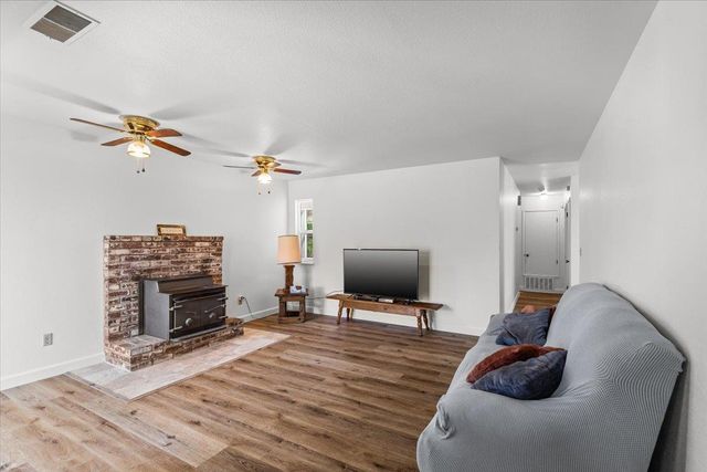 185 E Wyman Rd, French Camp, CA 95231