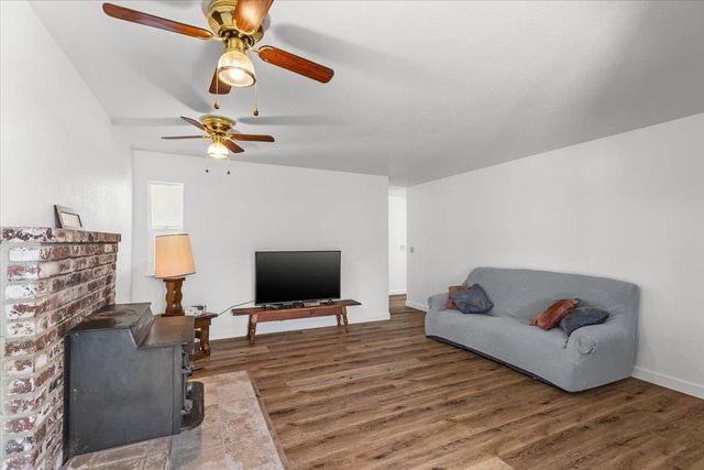 185 E Wyman Rd, French Camp, CA 95231